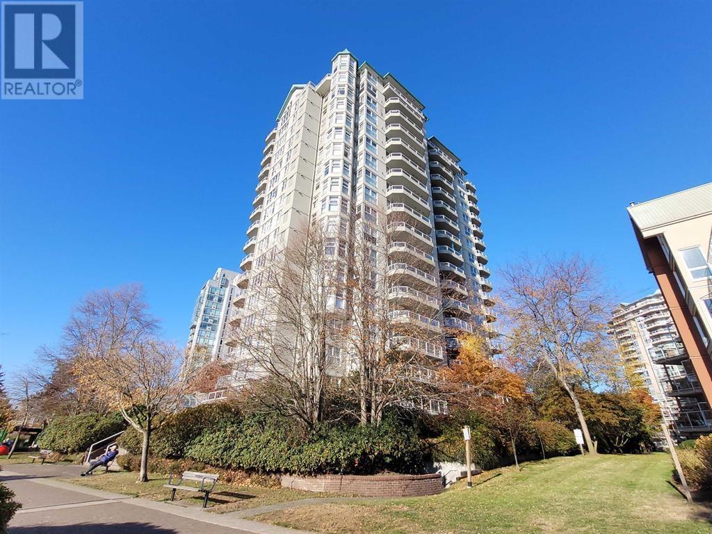 1903 1250 Quayside Drive, New Westminster, British Columbia  V3M 6E2 - Photo 1 - R2803696