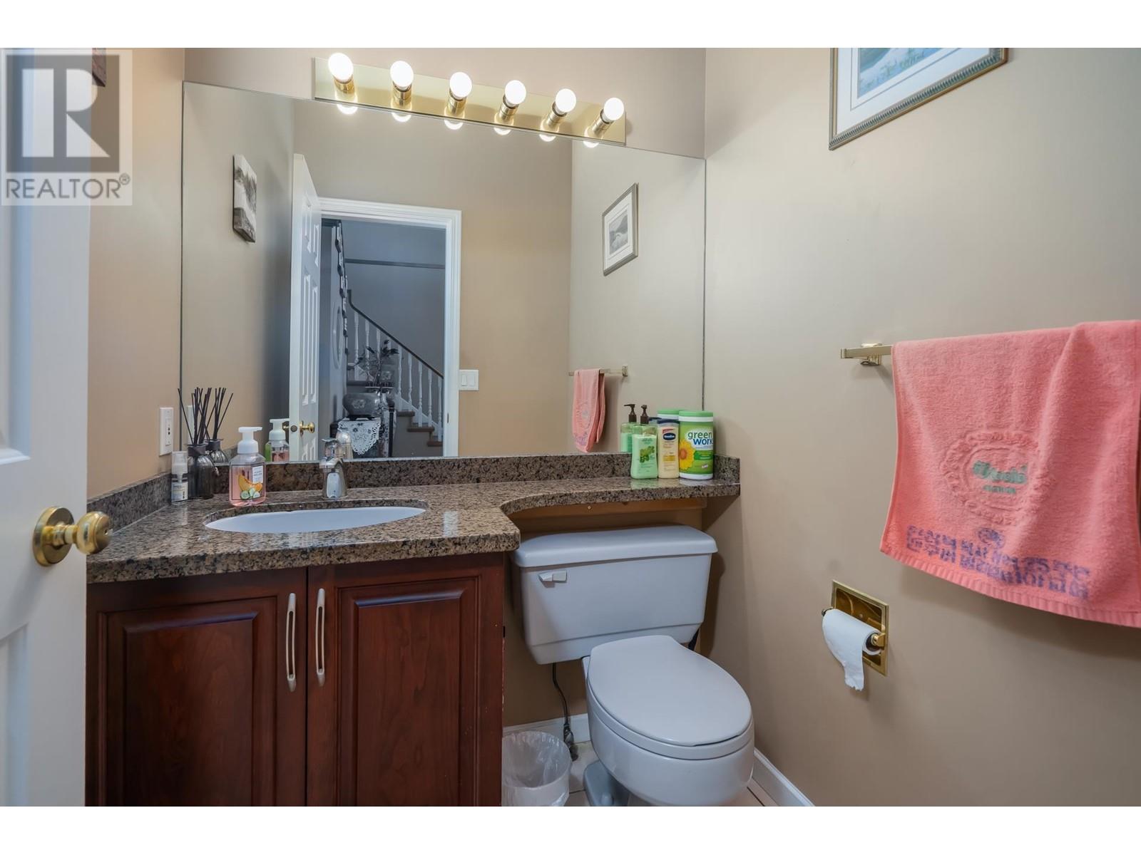 2260 Leclair Drive, Coquitlam, British Columbia  V3K 6P6 - Photo 19 - R2803538