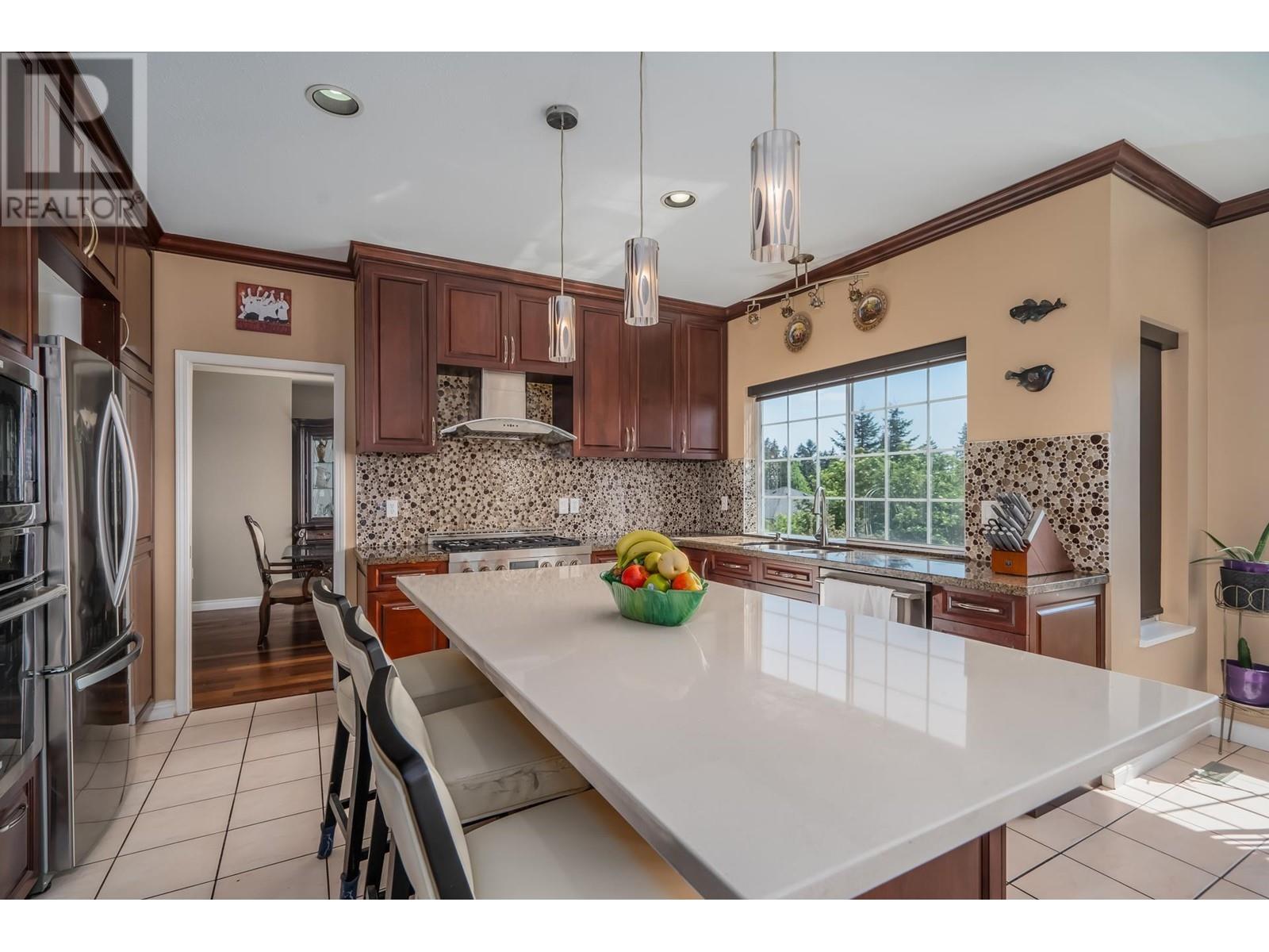 2260 Leclair Drive, Coquitlam, British Columbia  V3K 6P6 - Photo 9 - R2803538
