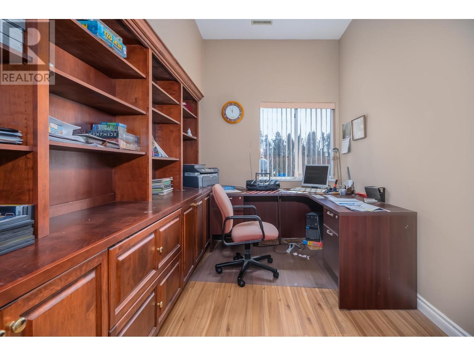 2260 Leclair Drive, Coquitlam, British Columbia  V3K 6P6 - Photo 34 - R2803538