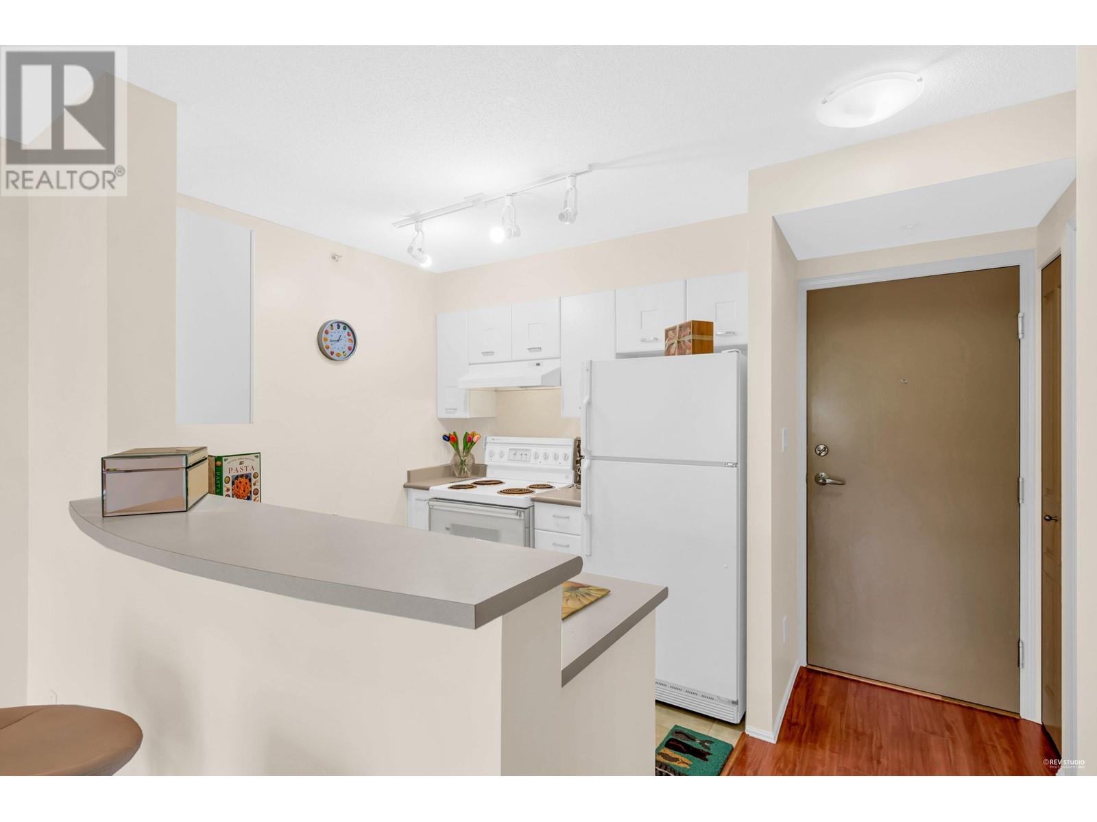 302 3438 Vanness Avenue, Vancouver, British Columbia  V5R 6E7 - Photo 10 - R2803727