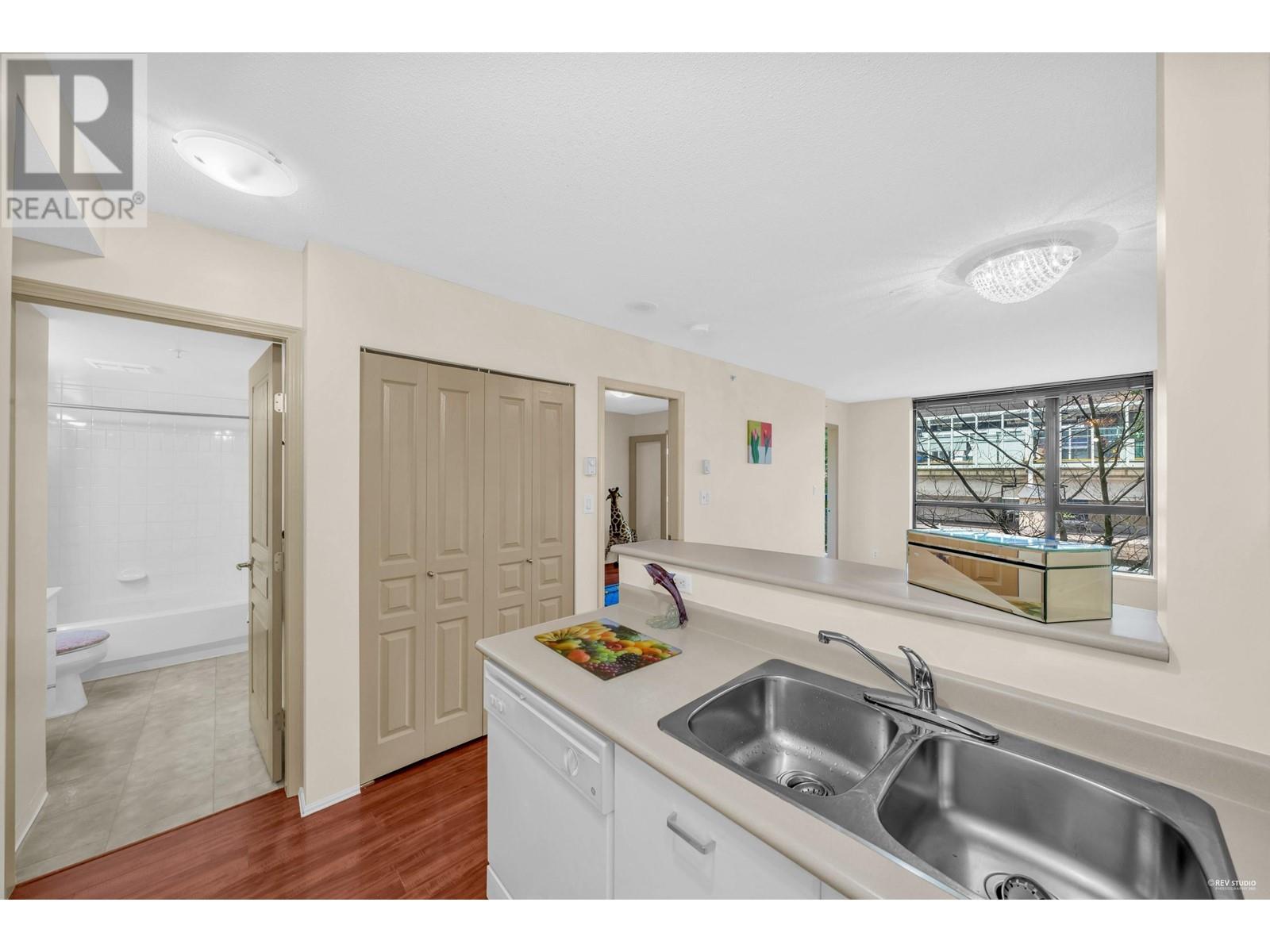 302 3438 Vanness Avenue, Vancouver, British Columbia  V5R 6E7 - Photo 7 - R2803727
