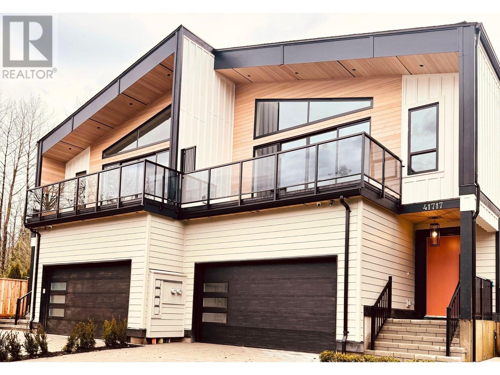 41717 Government Road, Brackendale, British Columbia  V0N 1H0 - Photo 4 - R2804248