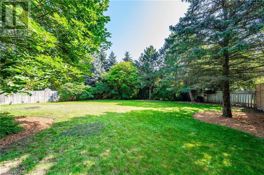 7 Elderberry Court, Guelph, Ontario  N1L 1K3 - Photo 43 - 40462757