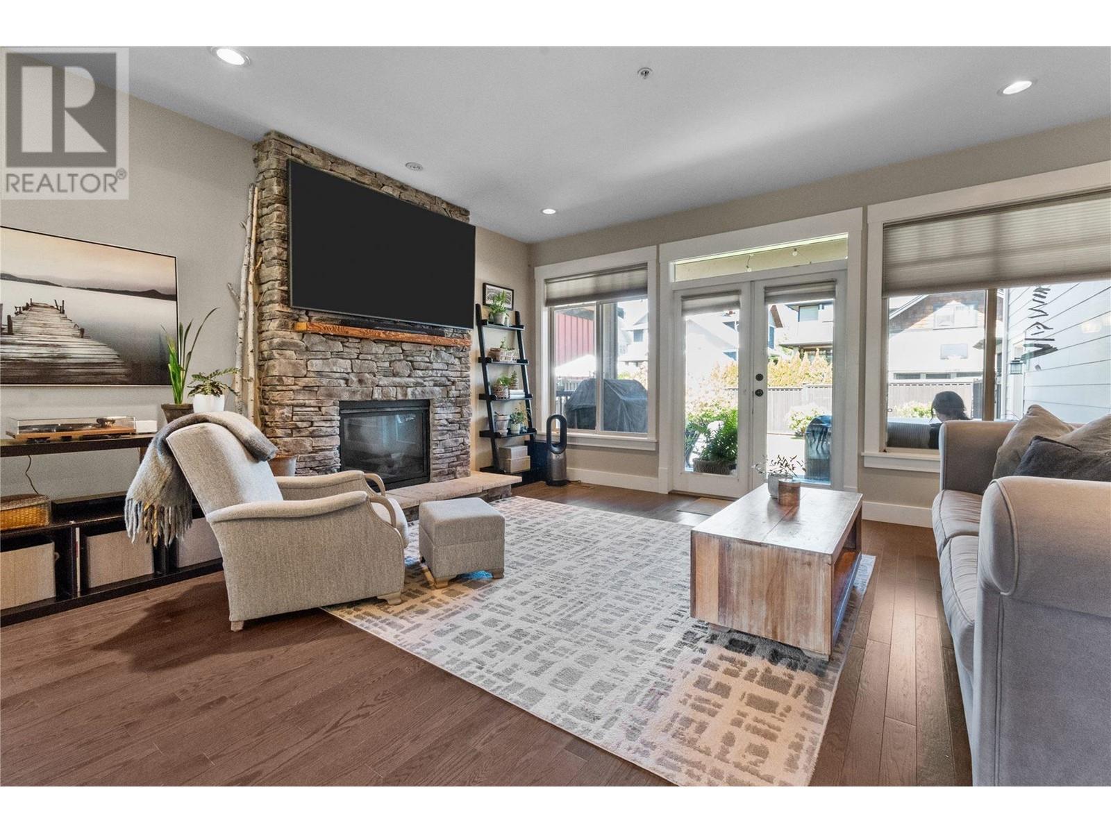 2955 Strangway Place, Squamish, British Columbia  V8B 0P8 - Photo 10 - R2801186
