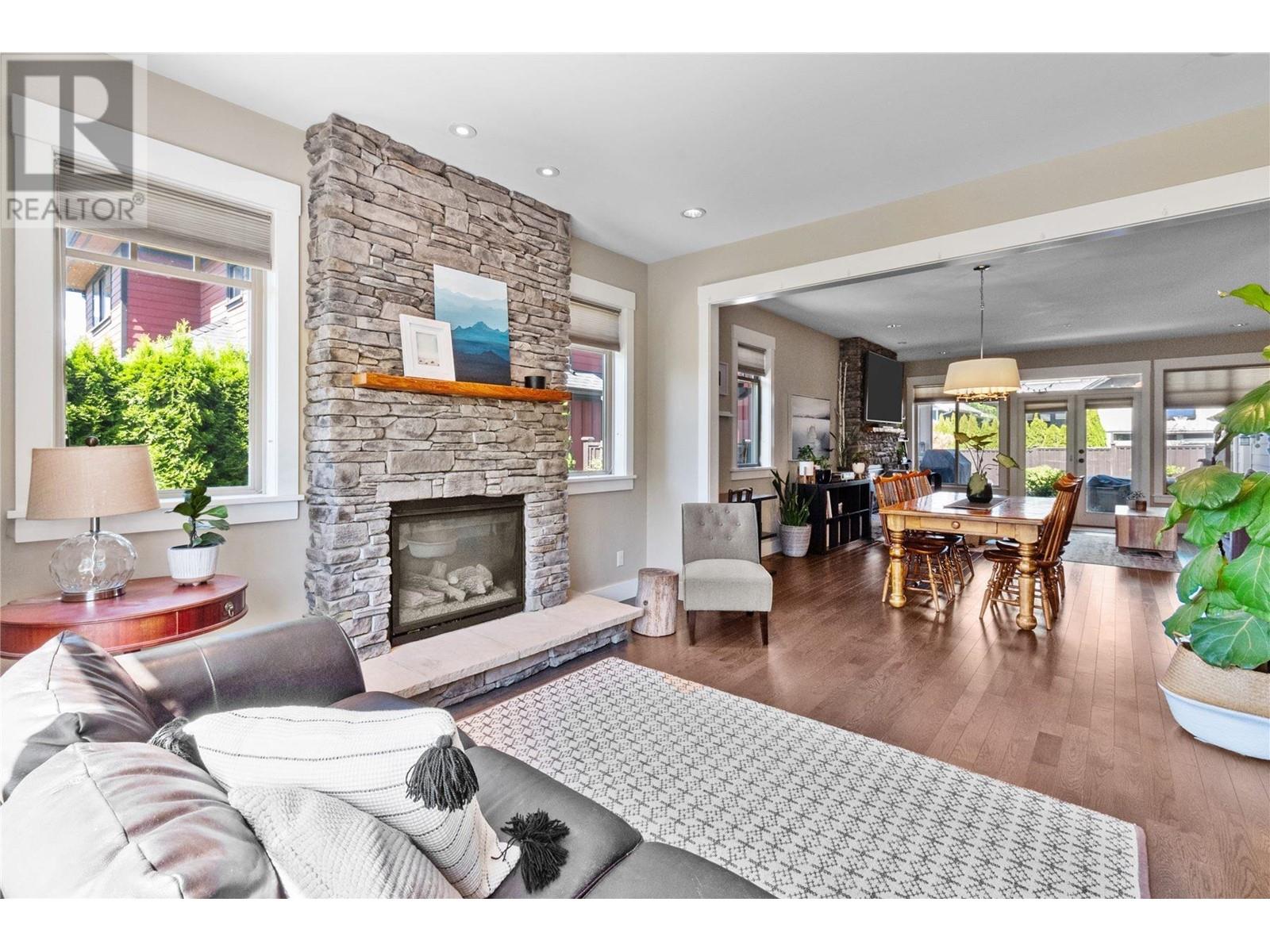 2955 Strangway Place, Squamish, British Columbia  V8B 0P8 - Photo 6 - R2801186