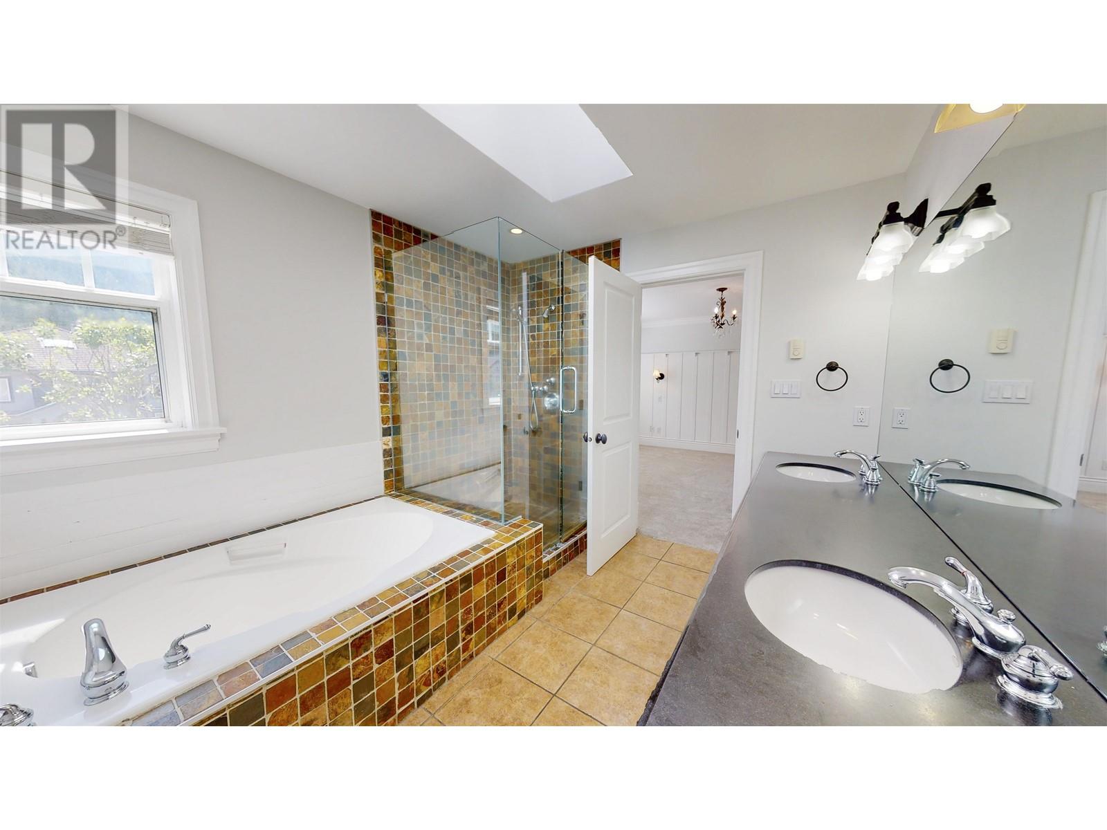 38636 Cherry Drive, Squamish, British Columbia  V8B 0W1 - Photo 12 - R2781654