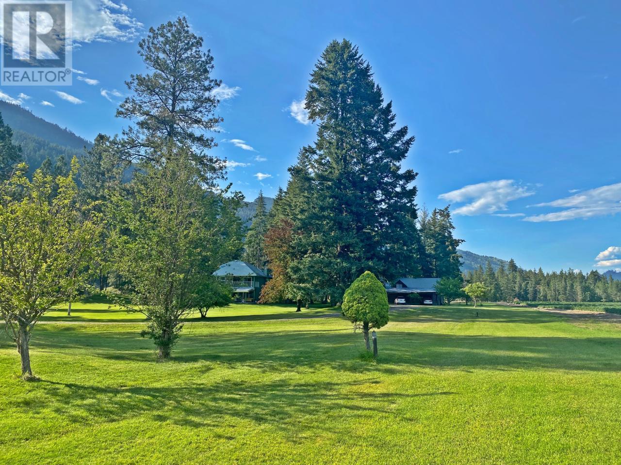 2 MCLURE FERRY ROAD, mclure/vinsula, British Columbia