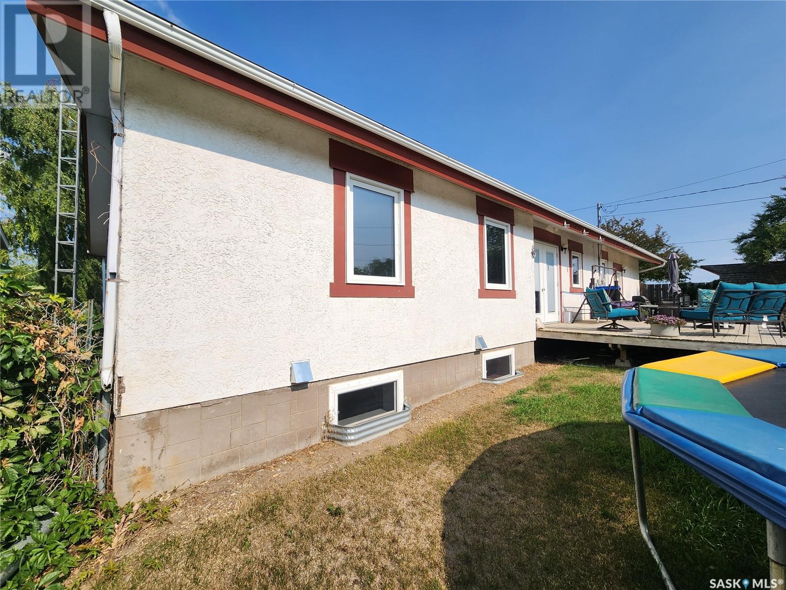 202 Mehnke Street, Ogema, Saskatchewan  S0C 1Y0 - Photo 45 - SK940745