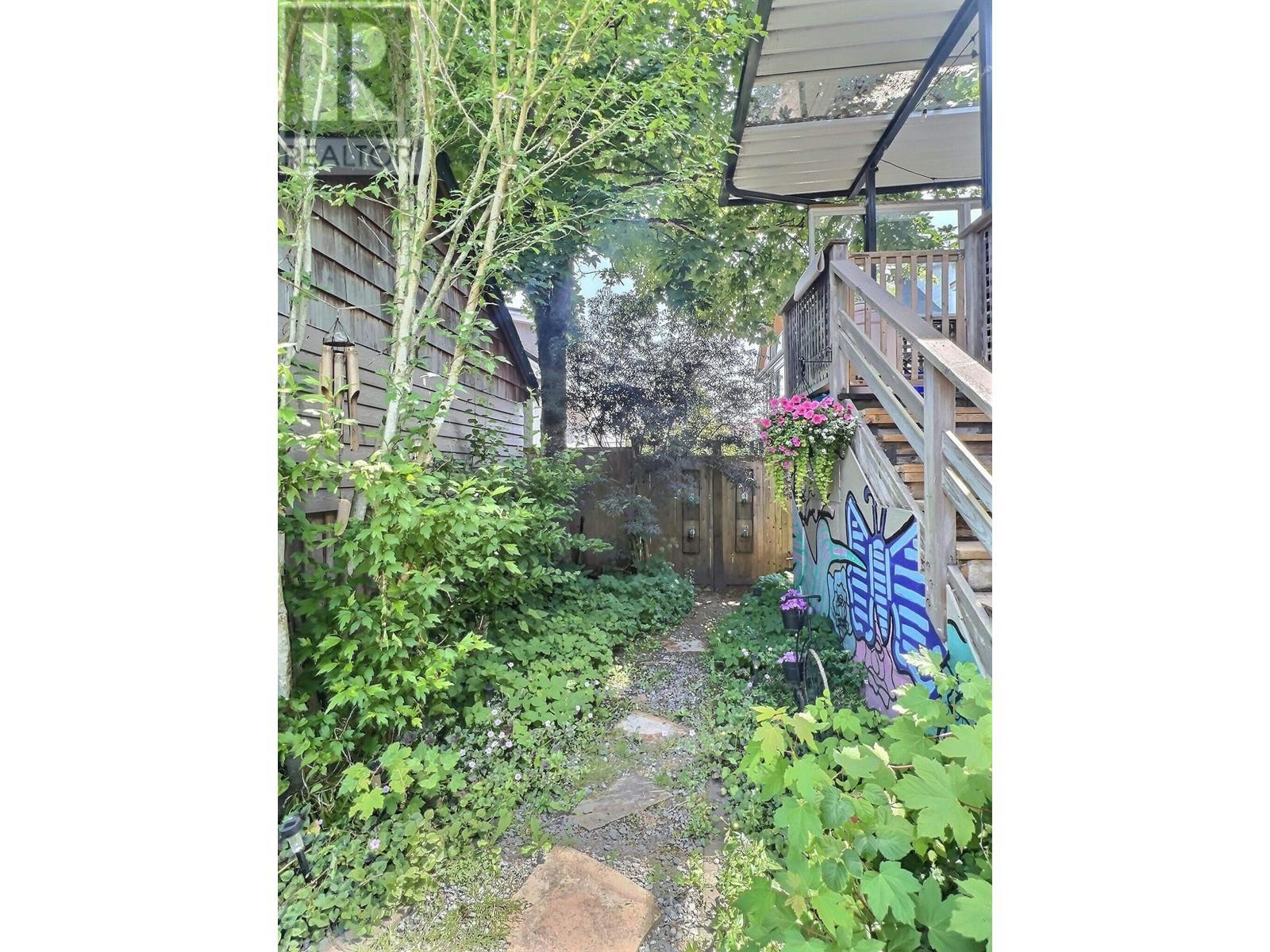2815 Mcgill Street, Vancouver, British Columbia  V5K 1H7 - Photo 7 - R2804421