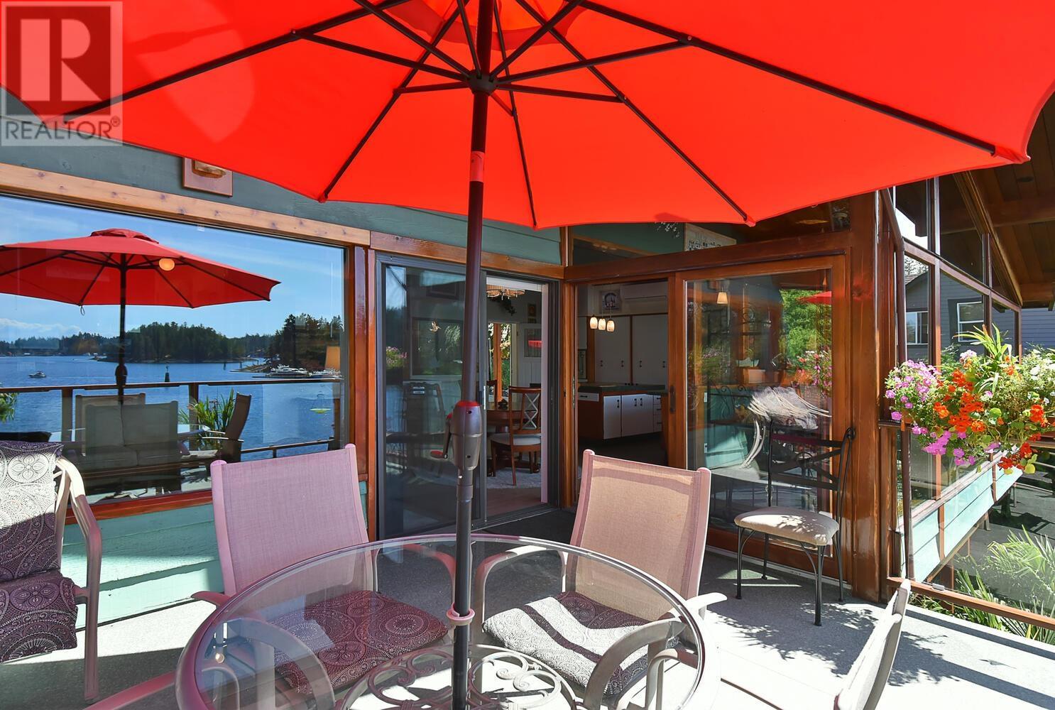 4824 Sinclair Bay Road, Garden Bay, British Columbia  V0N 1S1 - Photo 11 - R2804455
