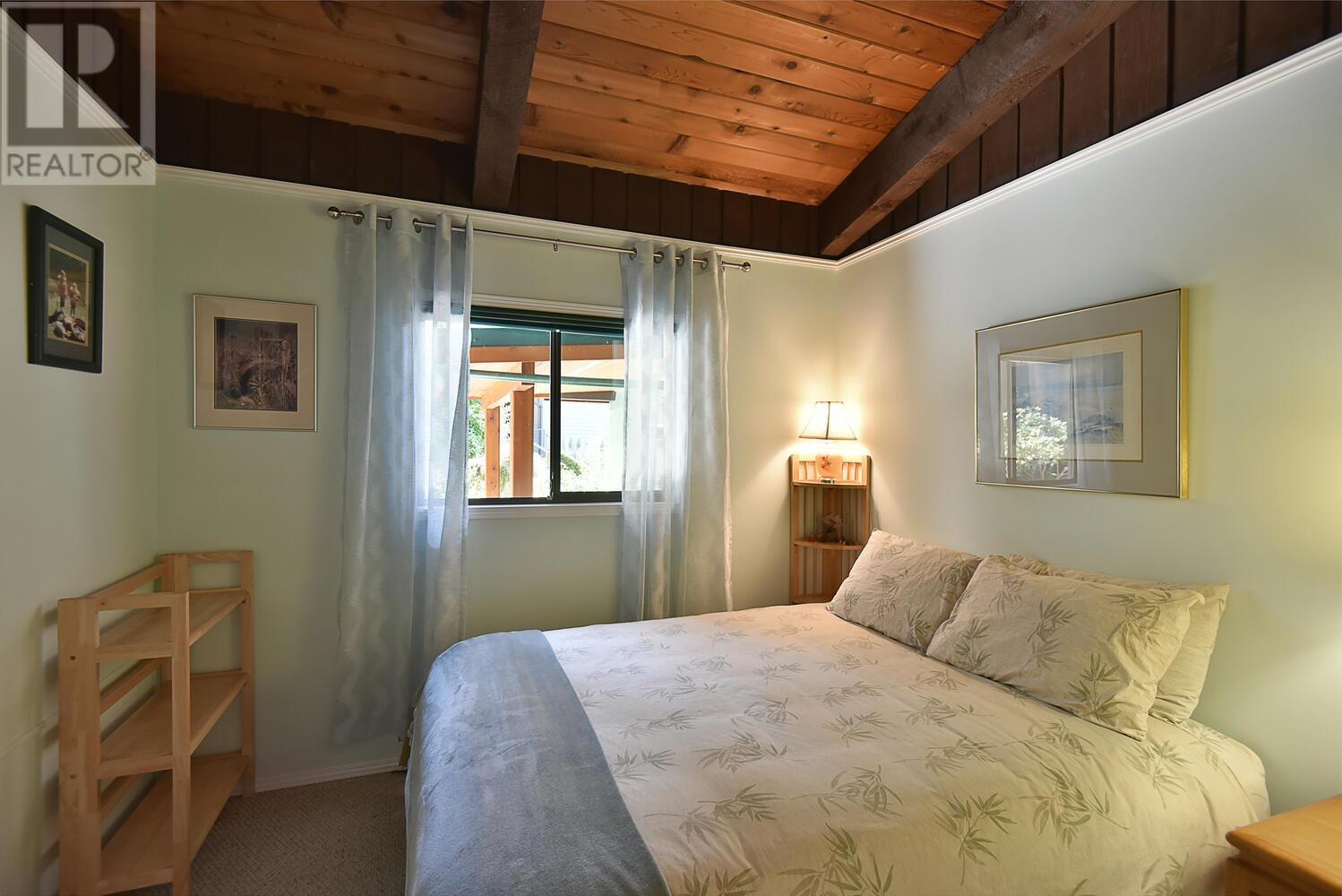 4824 Sinclair Bay Road, Garden Bay, British Columbia  V0N 1S1 - Photo 18 - R2804455