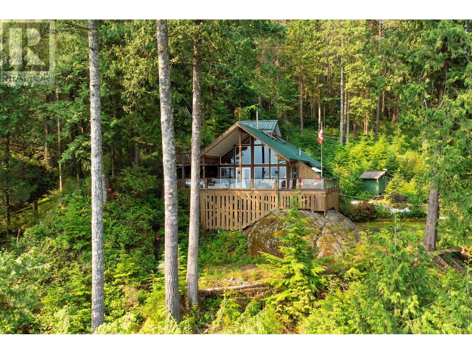 4 Christian Cove, Pitt Meadows, British Columbia  V3Y 1Z1 - Photo 3 - R2795923