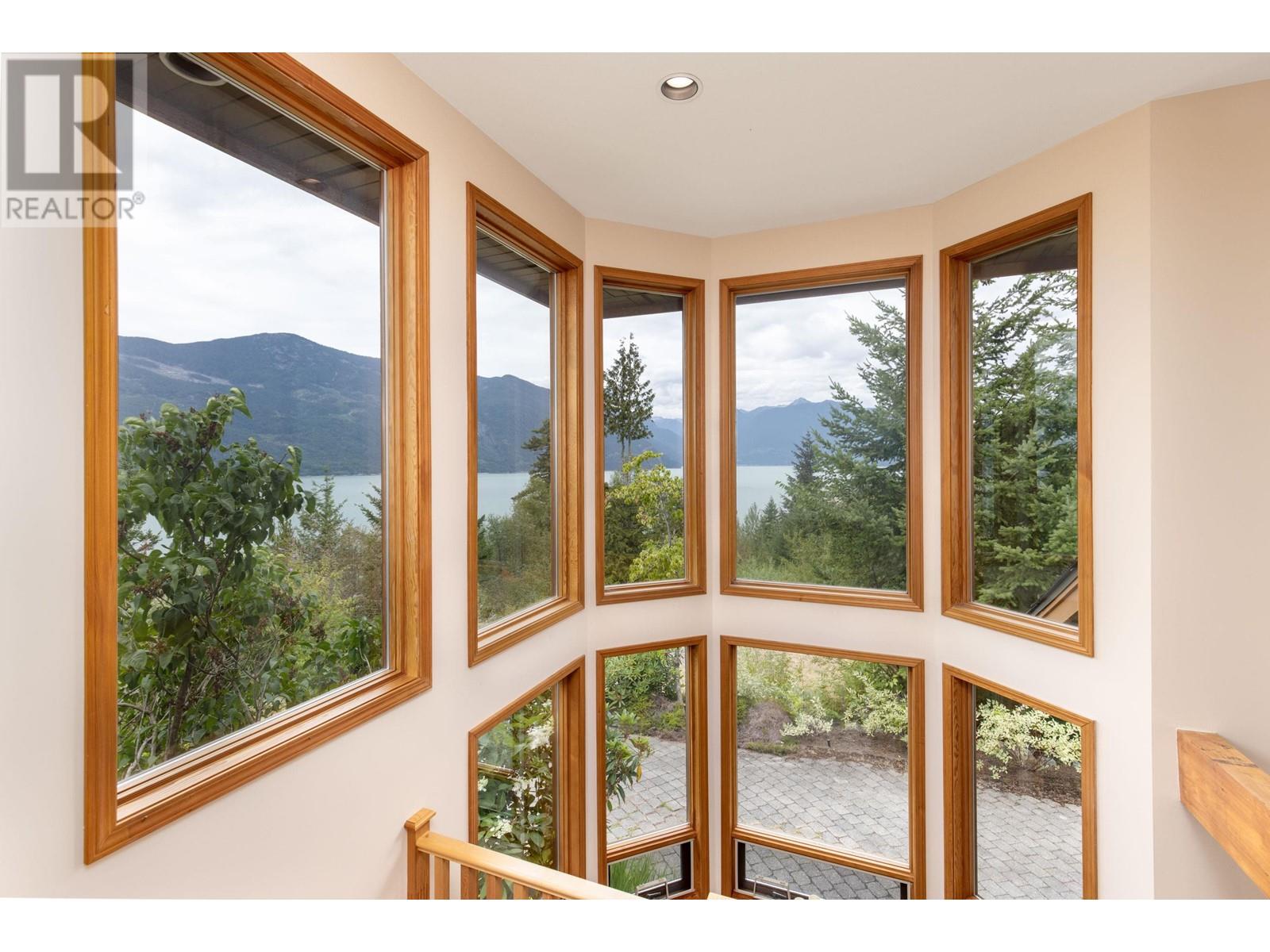 182 Furry Creek Drive, Furry Creek, British Columbia  V8B 1A3 - Photo 12 - R2804444