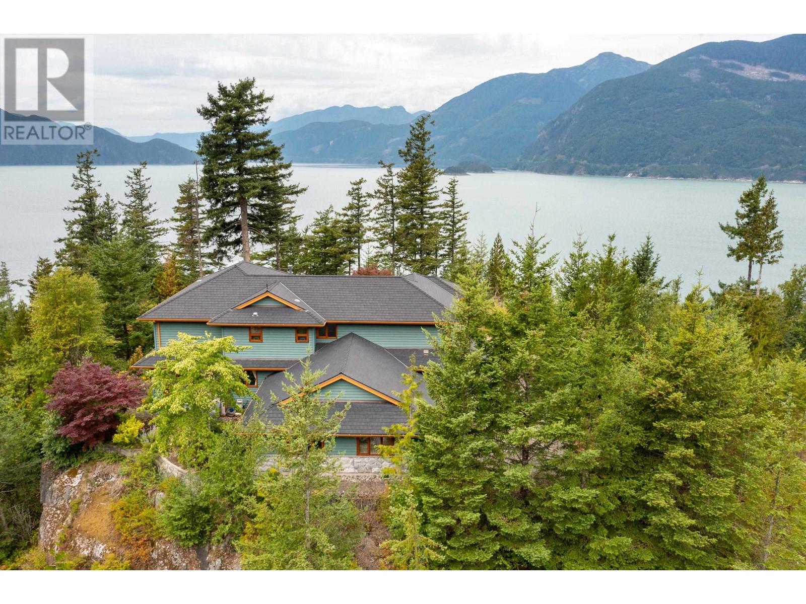 182 Furry Creek Drive, Furry Creek, British Columbia  V8B 1A3 - Photo 3 - R2804444