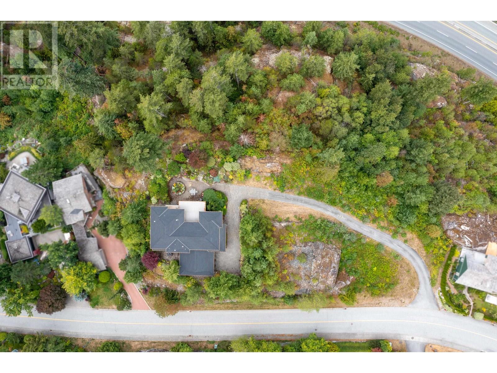 182 Furry Creek Drive, Furry Creek, British Columbia  V8B 1A3 - Photo 5 - R2804444