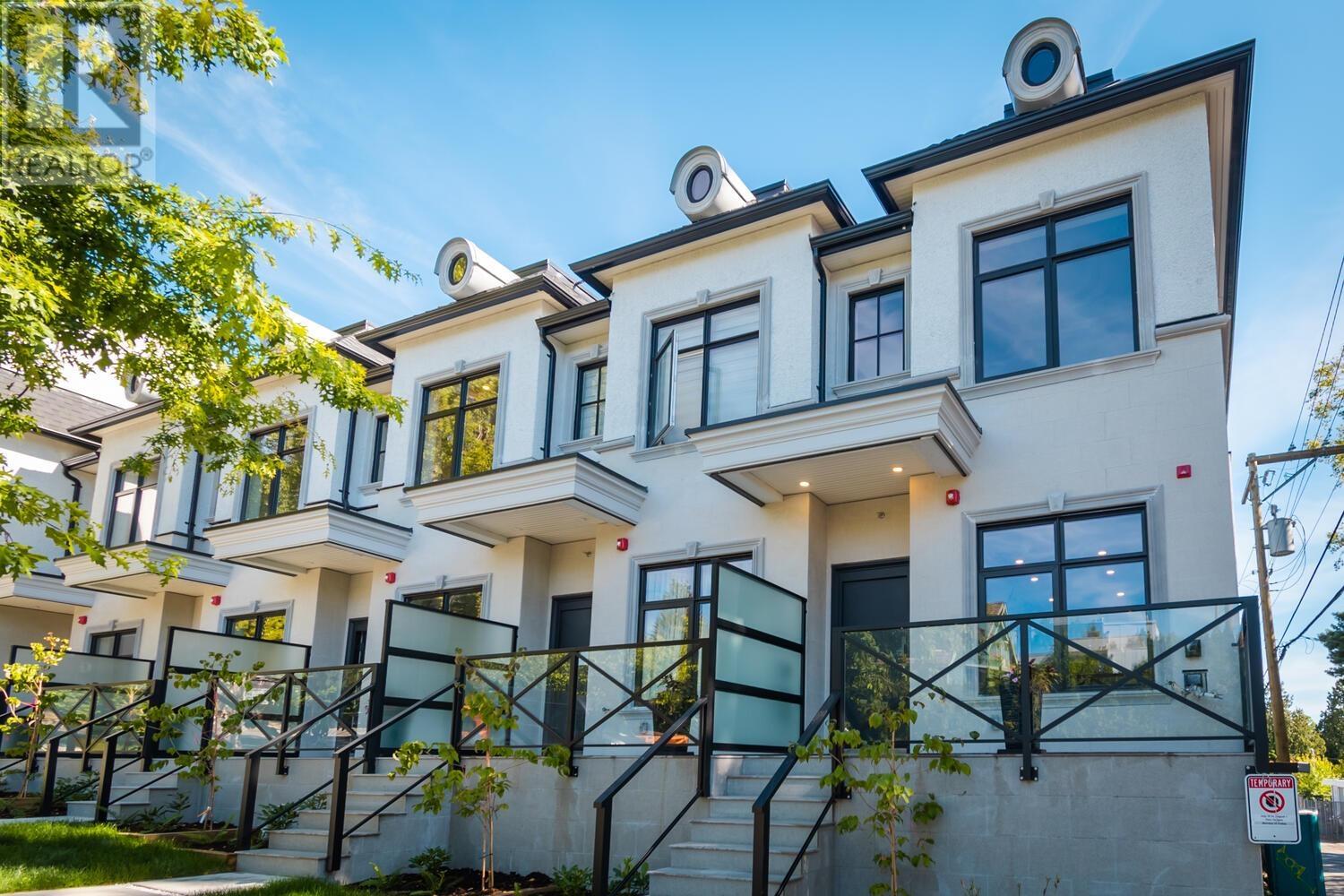 1516 W 61st Avenue, Vancouver, British Columbia  V6P 4Y9 - Photo 2 - R2803221