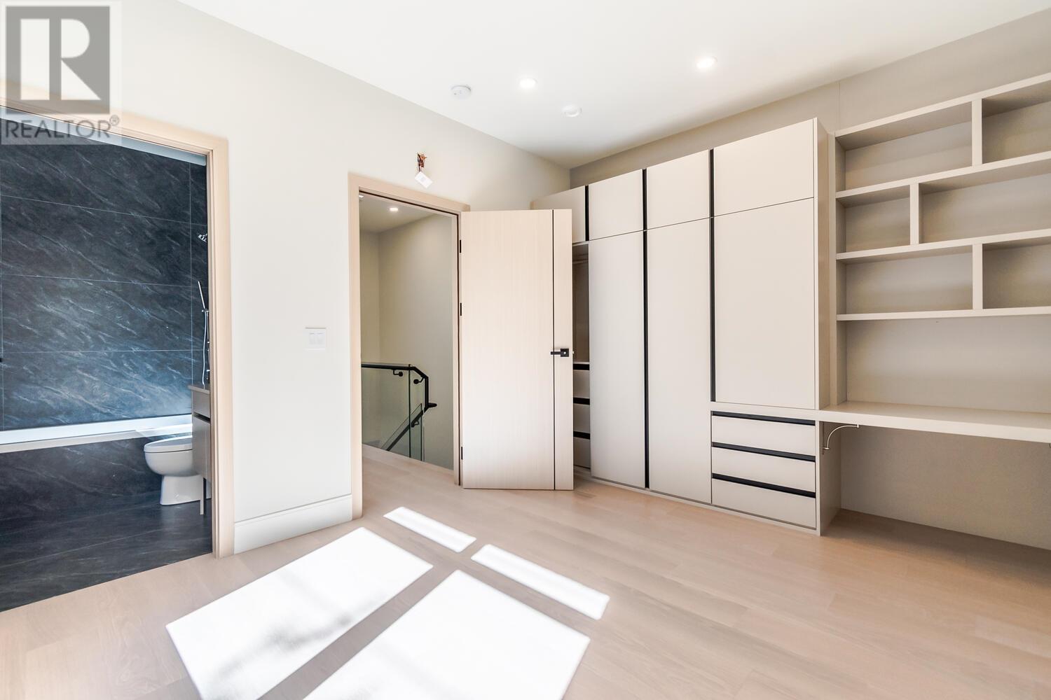 1516 W 61st Avenue, Vancouver, British Columbia  V6P 4Y9 - Photo 17 - R2803221