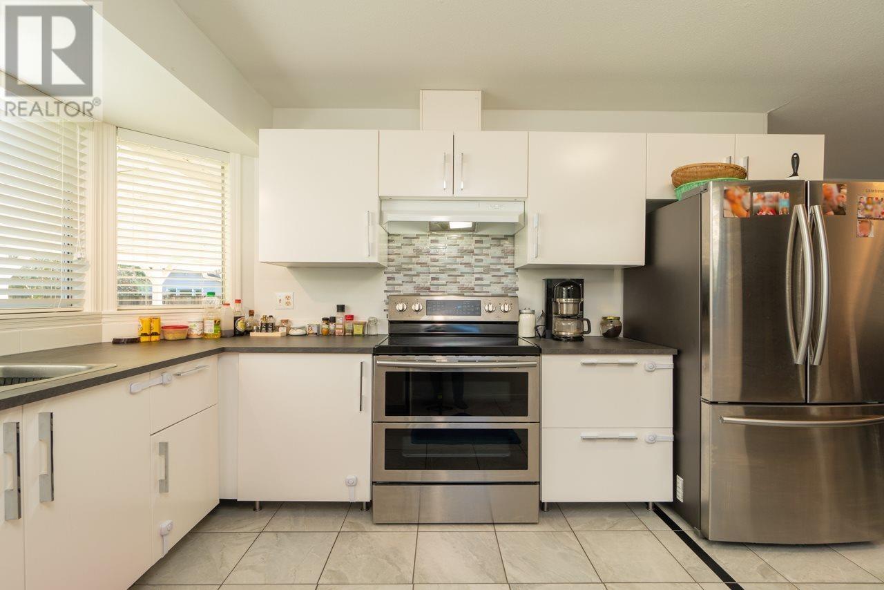 23750 119b Avenue, Maple Ridge, British Columbia  V4R 1V9 - Photo 10 - R2802451