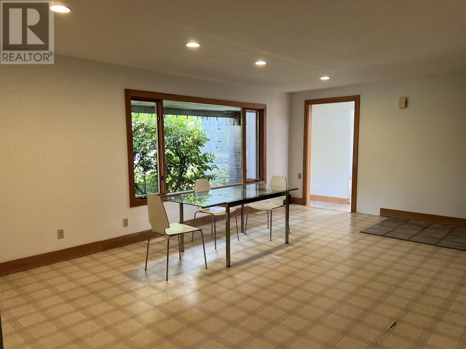 41533 Government Road, Squamish, British Columbia  V0N 1H0 - Photo 9 - R2799817