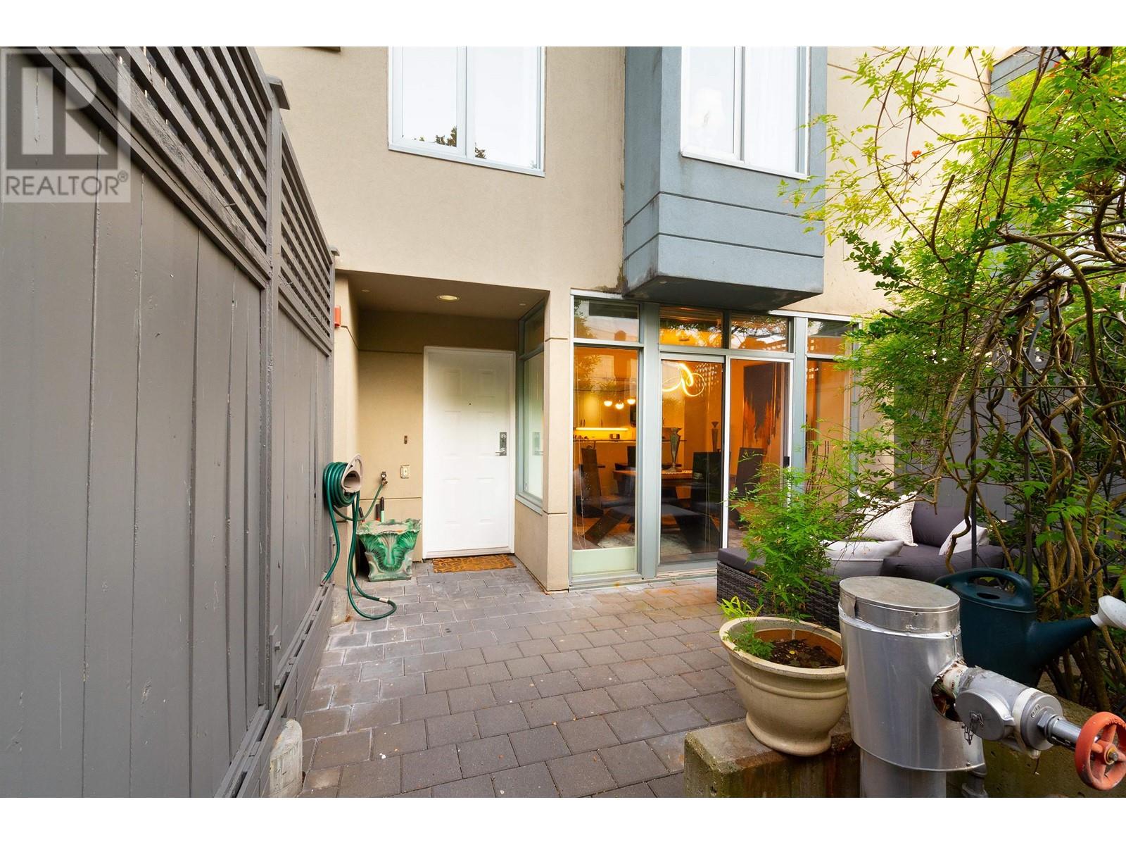Th6 63 Keefer Place, Vancouver, British Columbia  V6B 6N6 - Photo 4 - R2803882