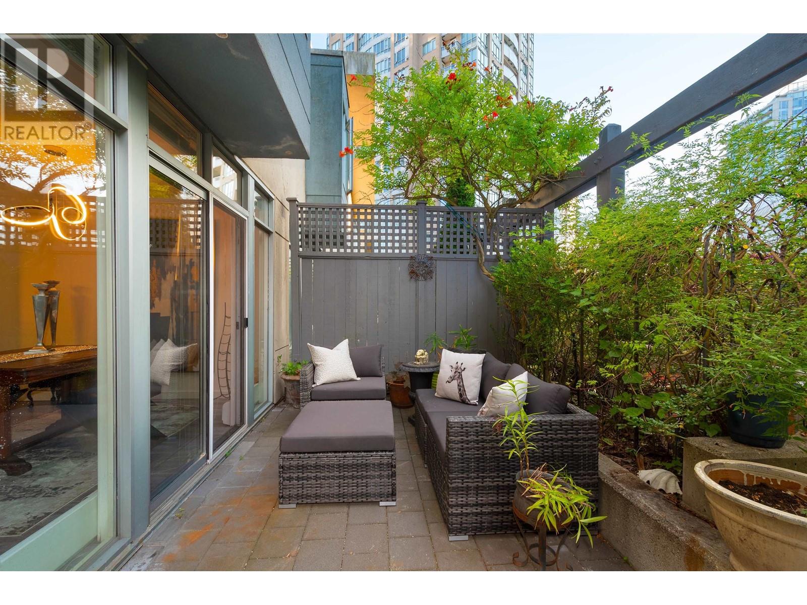 Th6 63 Keefer Place, Vancouver, British Columbia  V6B 6N6 - Photo 6 - R2803882