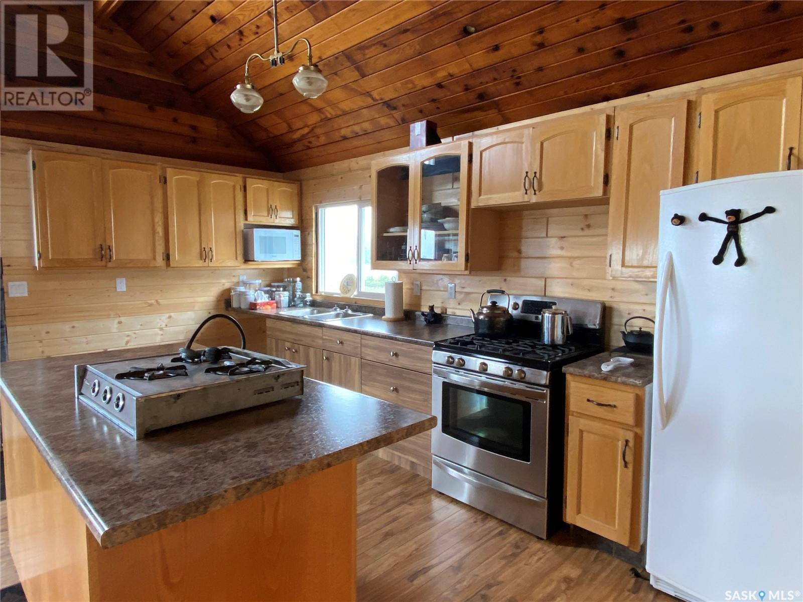 Remote Cabin In Bague Bay, Nemeiben Lake, Saskatchewan  S0J 1L0 - Photo 6 - SK940916