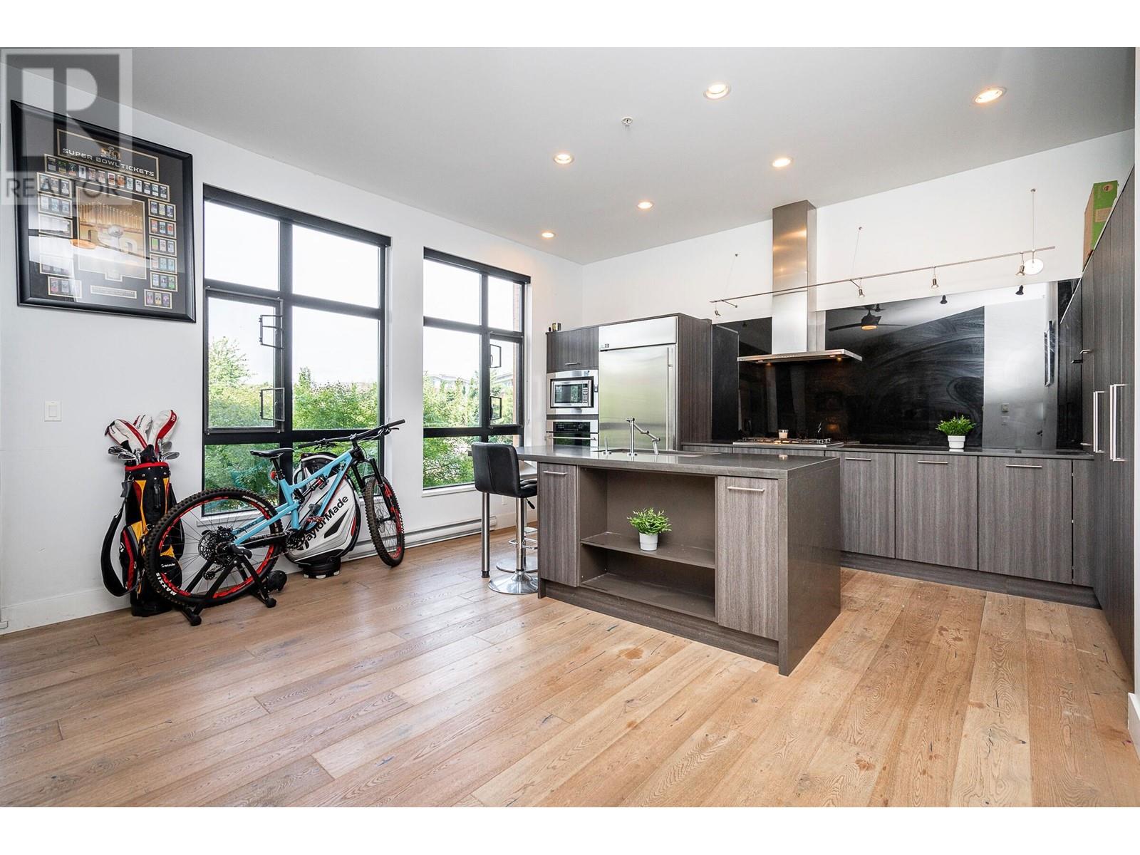 204 220 Salter Street, New Westminster, British Columbia  V3M 0H4 - Photo 4 - R2804549