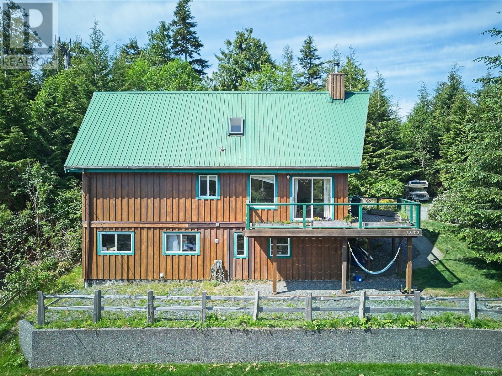 1373 Victoria Rd, Ucluelet, British Columbia  V0R 3A0 - Photo 70 - 920561