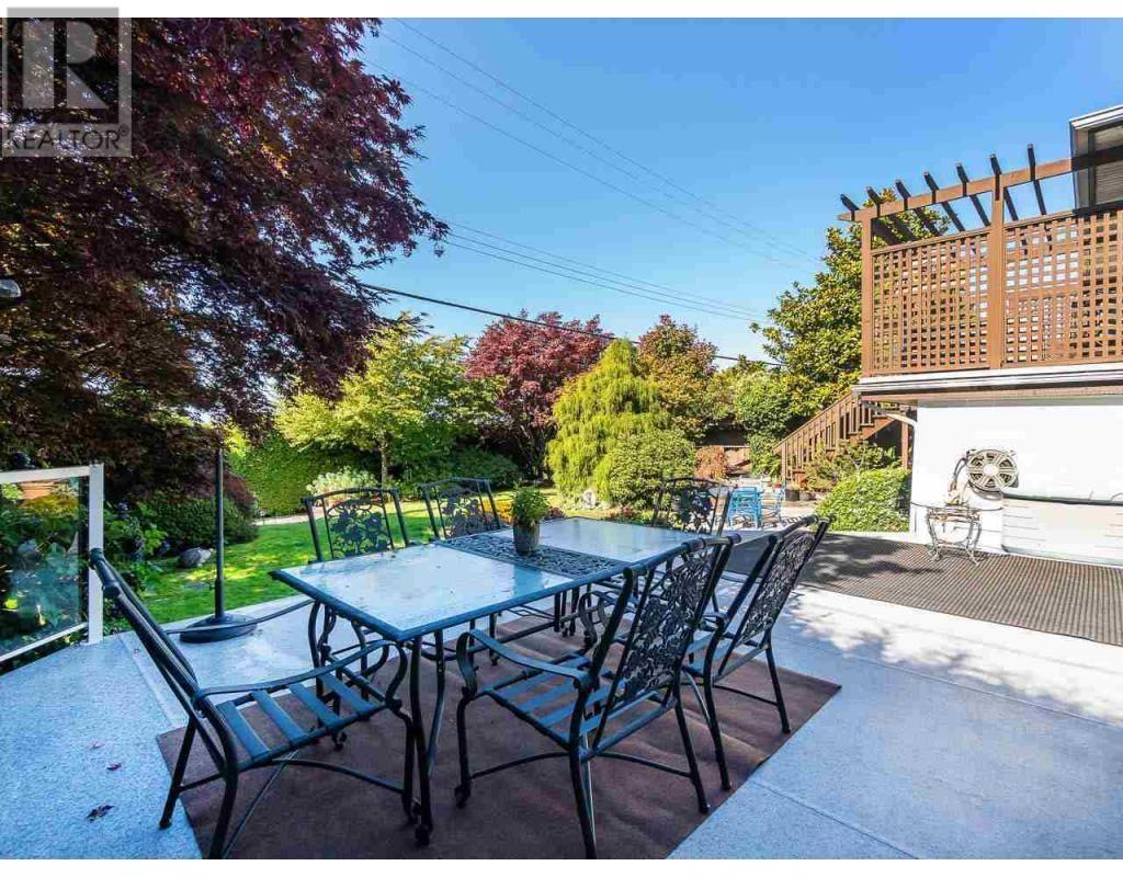 8511 Seafair Drive, Richmond, British Columbia  V7C 1X7 - Photo 5 - R2756587