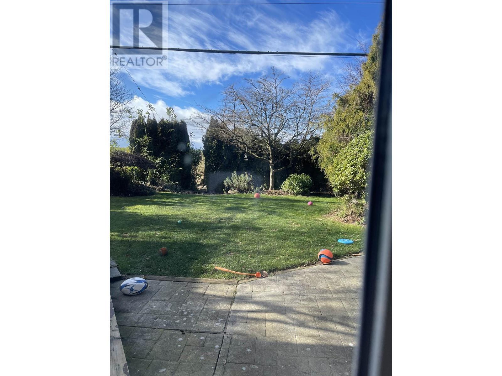 8511 Seafair Drive, Richmond, British Columbia  V7C 1X7 - Photo 8 - R2756587