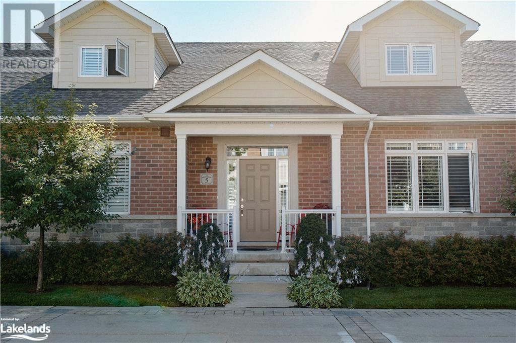 5 MONTCLAIR Mews, collingwood, Ontario