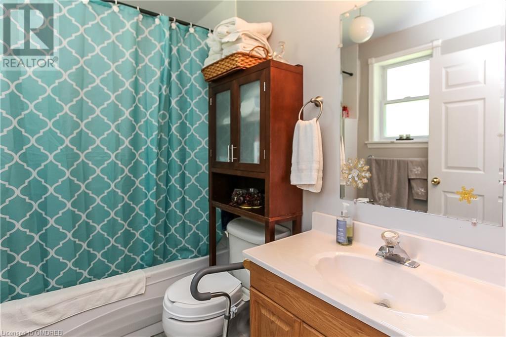 225 39th Street S, Wasaga Beach, Ontario  L9Z 1S3 - Photo 21 - 40460312