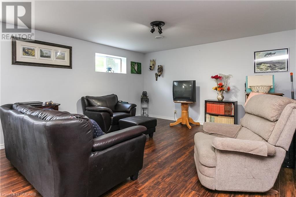 225 39th Street S, Wasaga Beach, Ontario  L9Z 1S3 - Photo 34 - 40460312