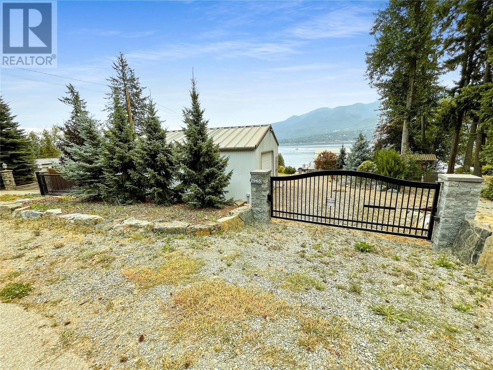 2960 Mabry Road, Lee Creek, British Columbia  V0E 1M4 - Photo 34 - 10281482