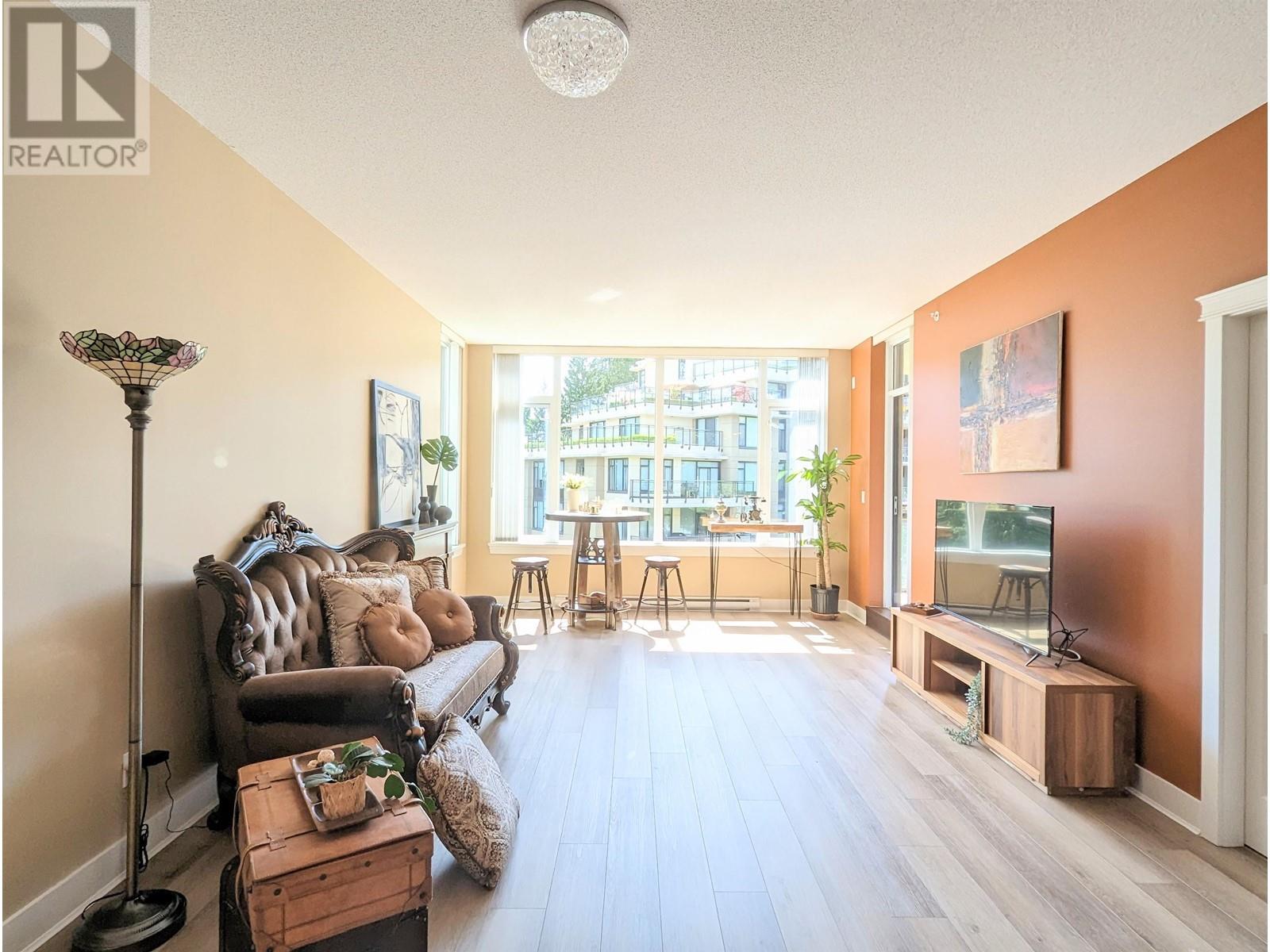 811 1415 Parkway Boulevard, Coquitlam, British Columbia  V3E 0C7 - Photo 4 - R2804675