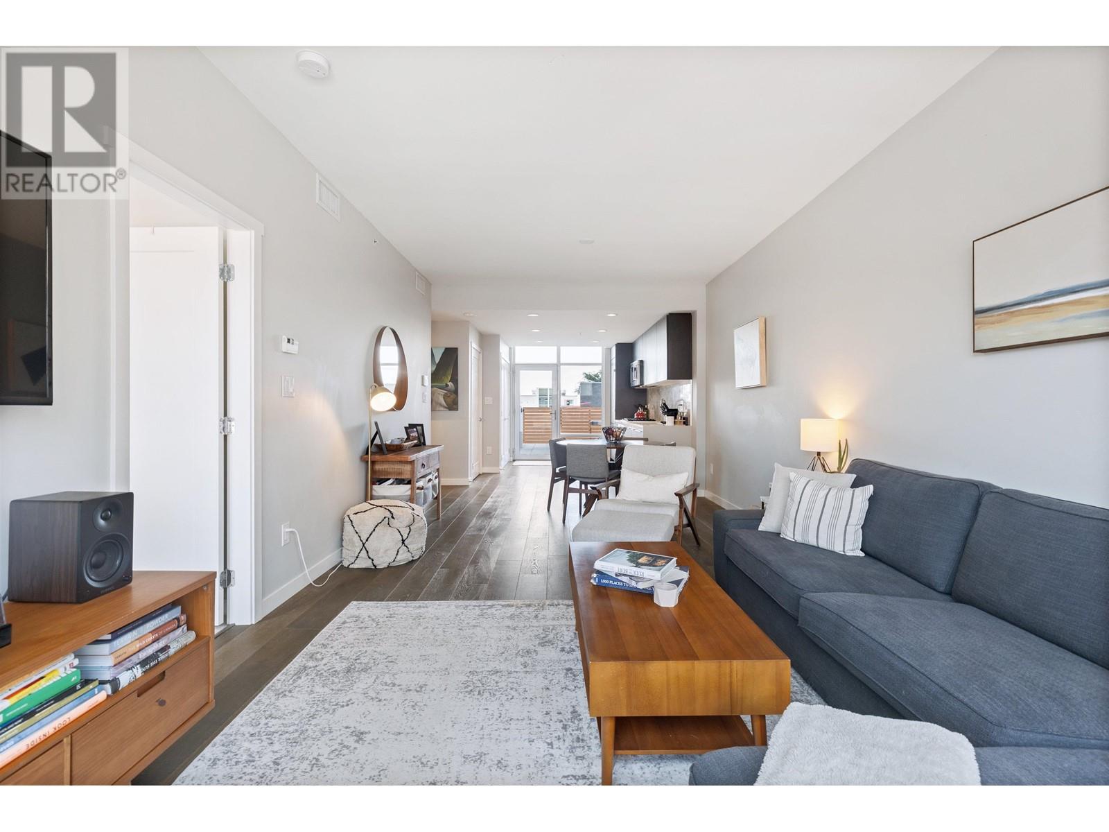 305 118 Carrie Cates Court, North Vancouver, British Columbia  V7L 0B2 - Photo 5 - R2804714