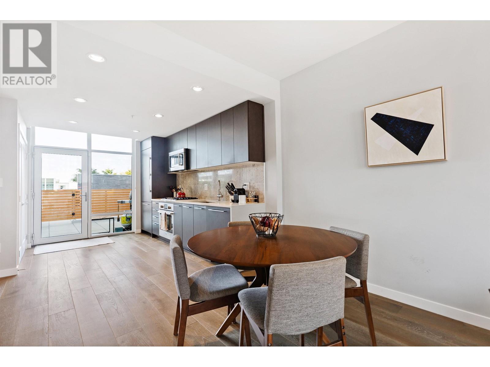 305 118 Carrie Cates Court, North Vancouver, British Columbia  V7L 0B2 - Photo 7 - R2804714