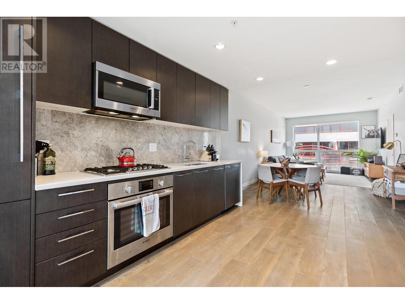 305 118 Carrie Cates Court, North Vancouver, British Columbia  V7L 0B2 - Photo 8 - R2804714