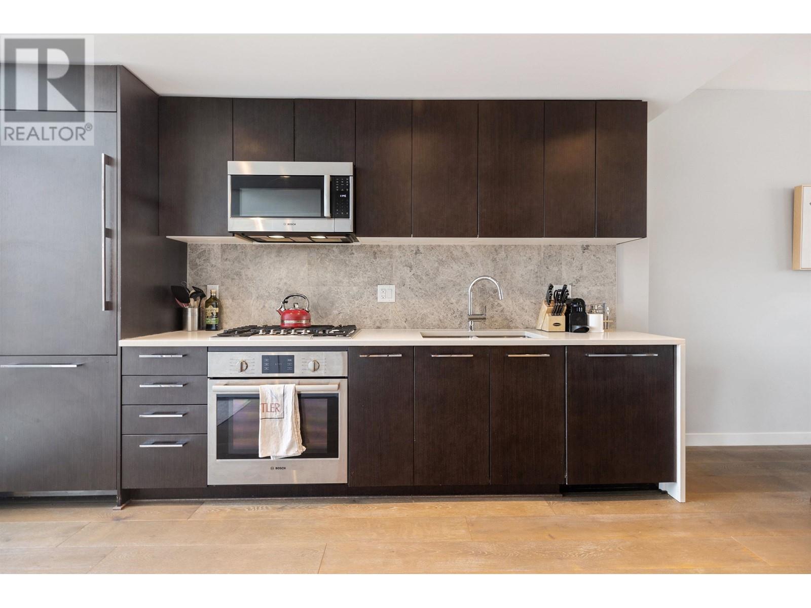 305 118 Carrie Cates Court, North Vancouver, British Columbia  V7L 0B2 - Photo 9 - R2804714