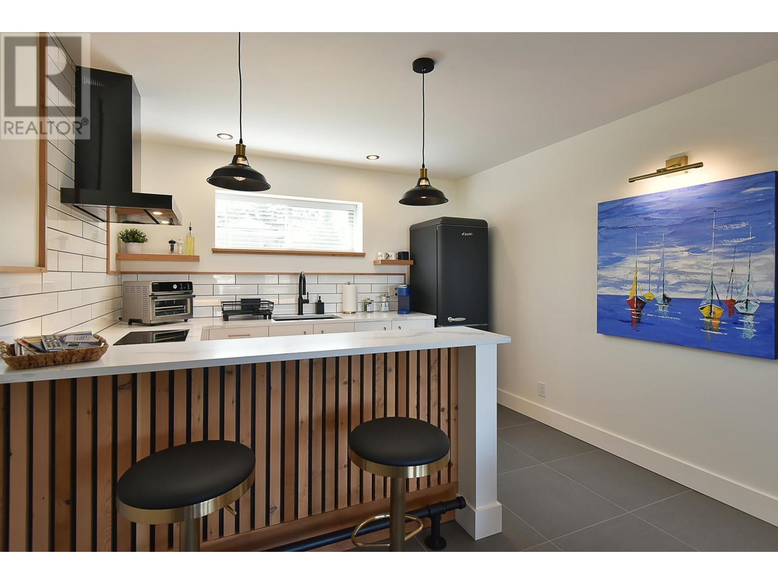 5672 Osprey Street, Sechelt, British Columbia  V0N 3A0 - Photo 19 - R2804584