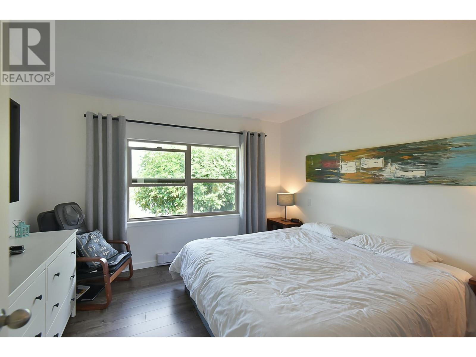 5672 Osprey Street, Sechelt, British Columbia  V0N 3A0 - Photo 12 - R2804584