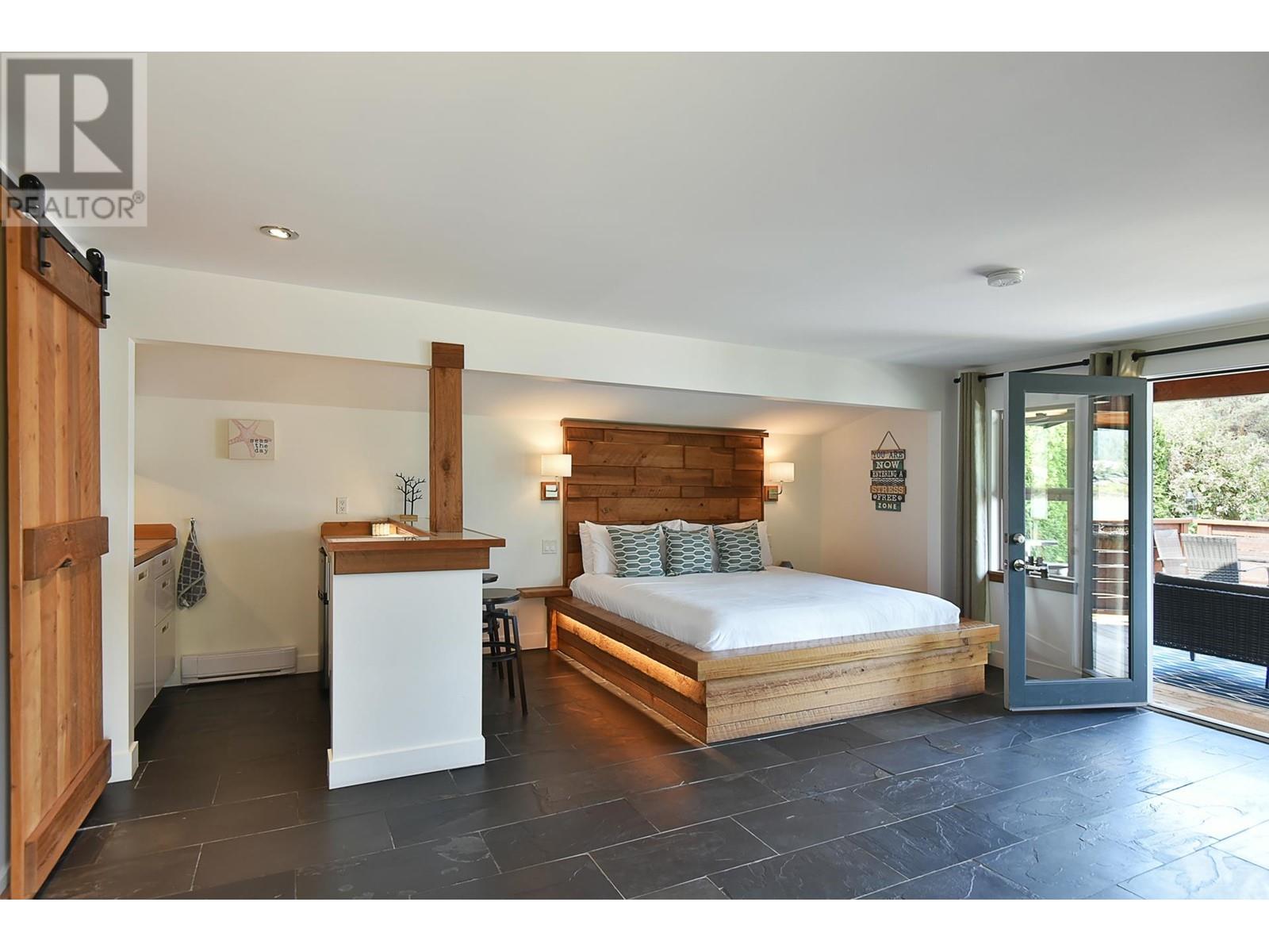 5672 Osprey Street, Sechelt, British Columbia  V0N 3A0 - Photo 27 - R2804584