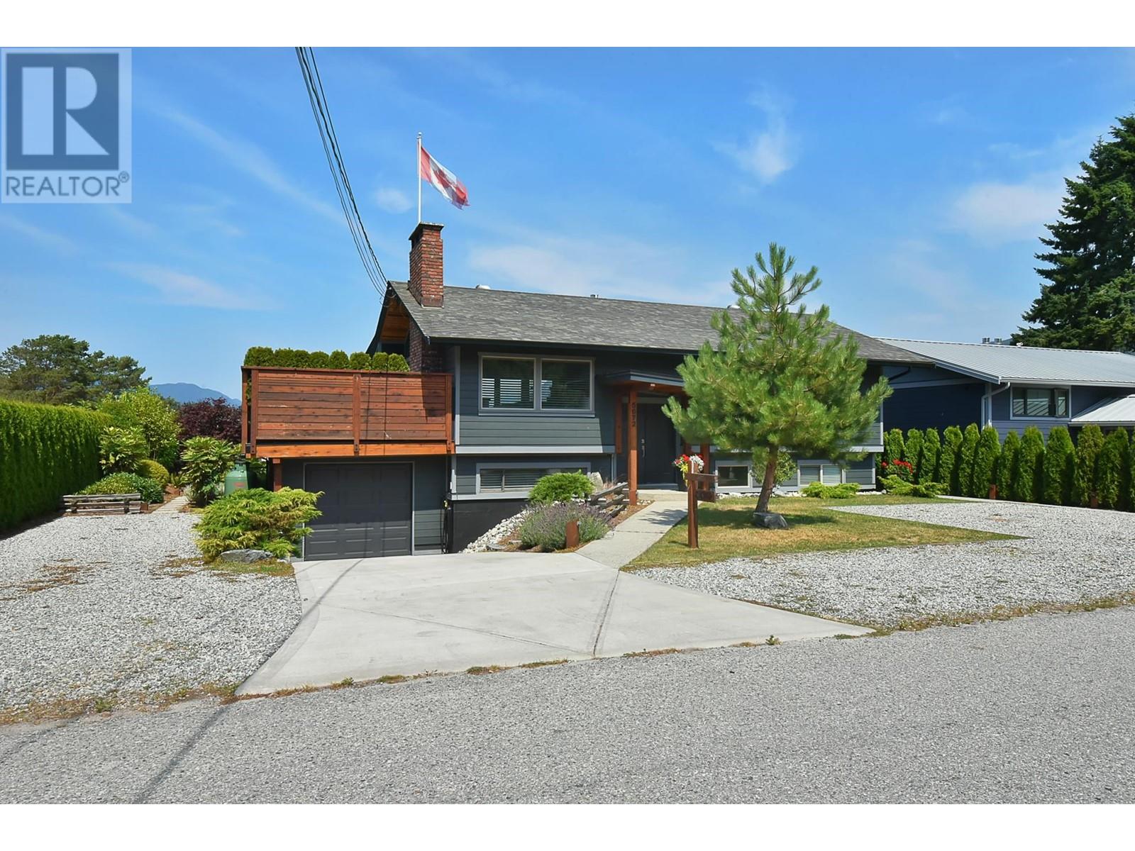 5672 Osprey Street, Sechelt, British Columbia  V0N 3A0 - Photo 39 - R2804584