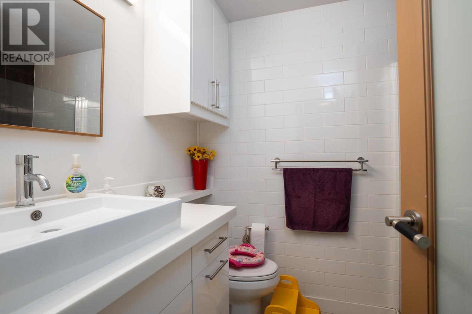 303 1820 E Kent Avenue South, Vancouver, British Columbia  V5P 2S7 - Photo 17 - R2804756