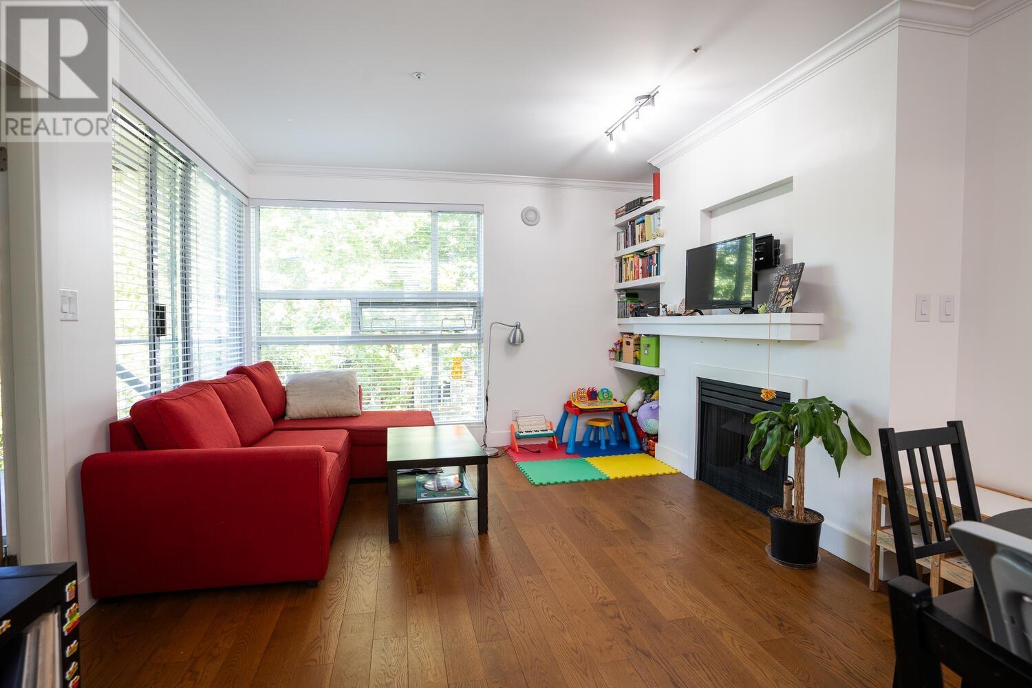303 1820 E Kent Avenue South, Vancouver, British Columbia  V5P 2S7 - Photo 3 - R2804756