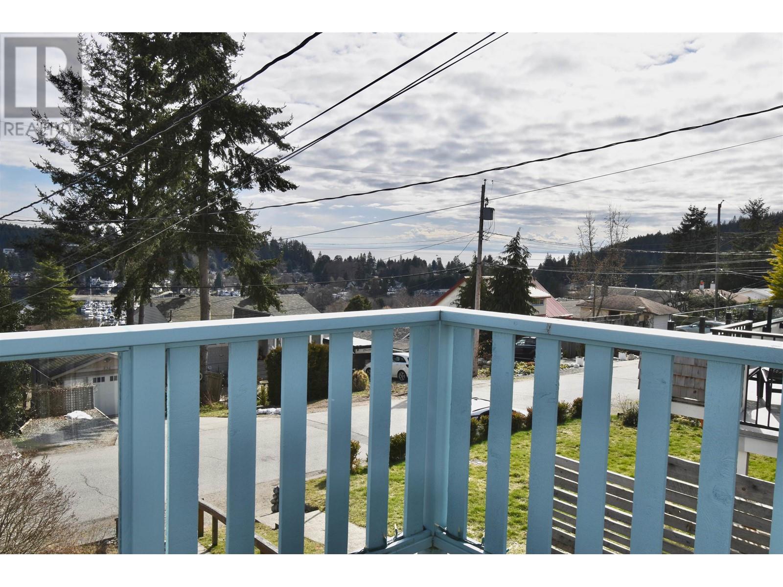 545 Sargent Road, Gibsons, British Columbia  V0N 1V9 - Photo 8 - R2804776