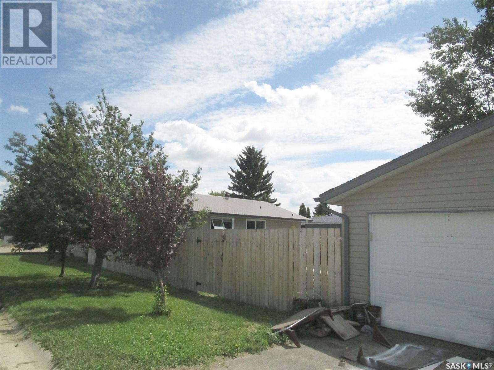 302 Westview Drive, Coronach, Saskatchewan  S0H 0Z0 - Photo 22 - SK941095