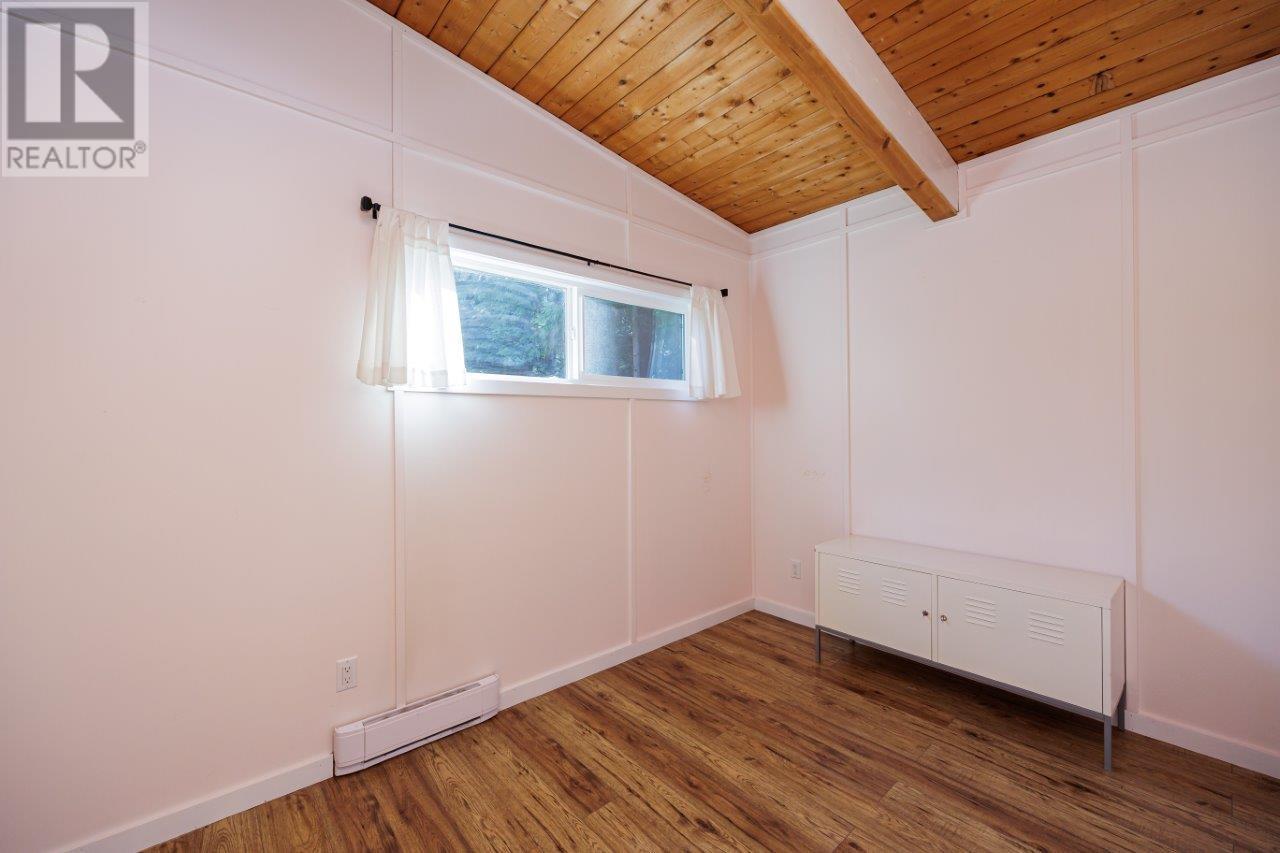 586 Cowan Road, Bowen Island, British Columbia  V0N 1G2 - Photo 16 - R2805055