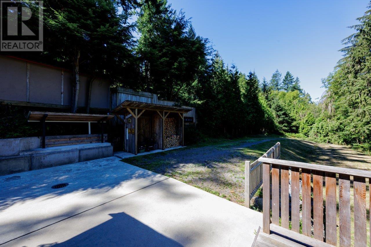 586 Cowan Road, Bowen Island, British Columbia  V0N 1G2 - Photo 24 - R2805055